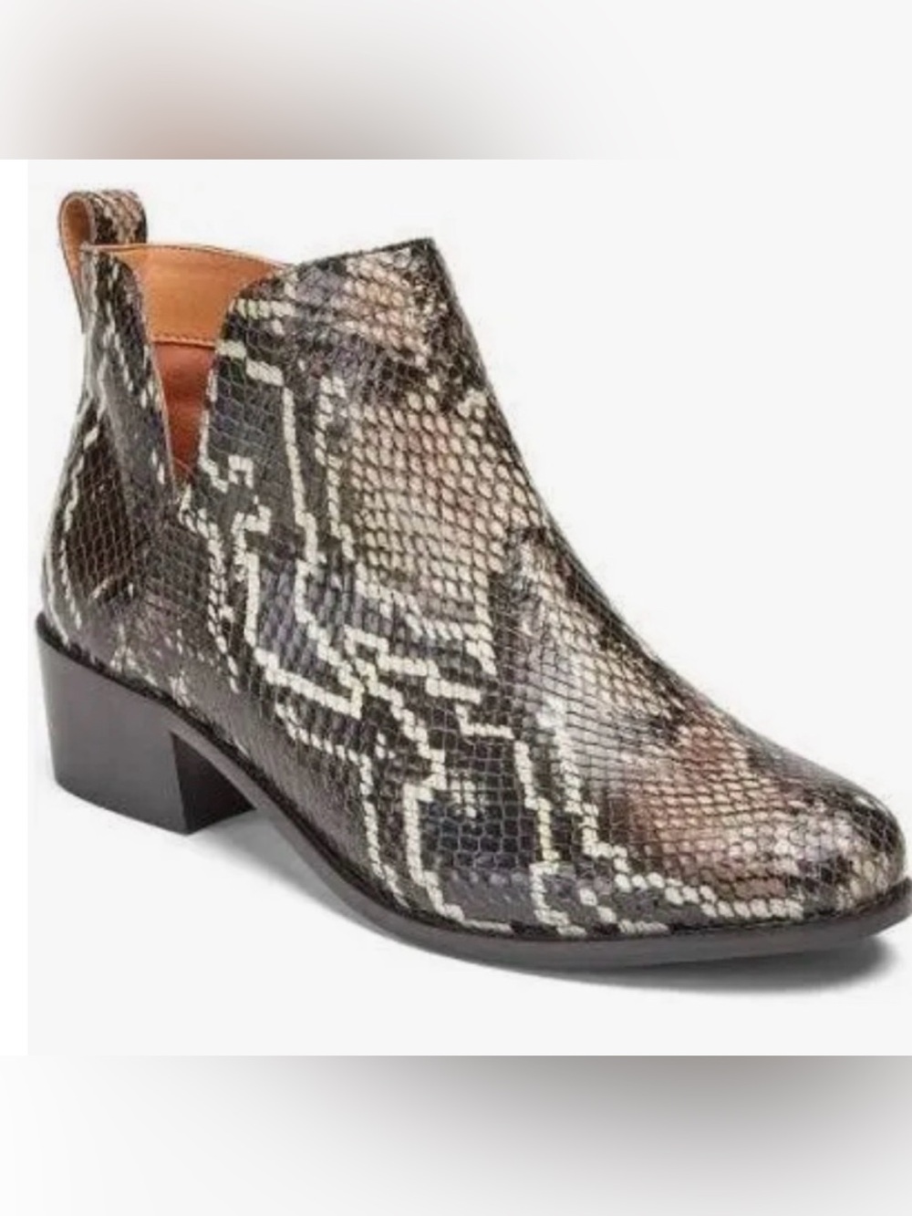New Vionic Clara Boa Snakeskin Pattern Ankle Boot Size 9